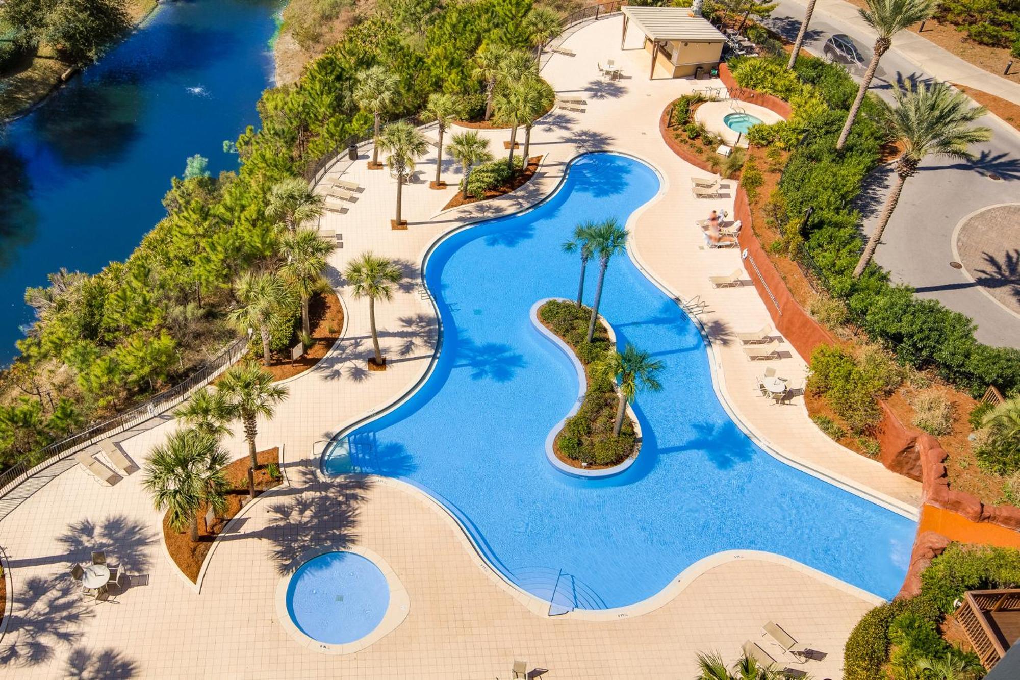 Luau Condos V デスティン 部屋 写真
