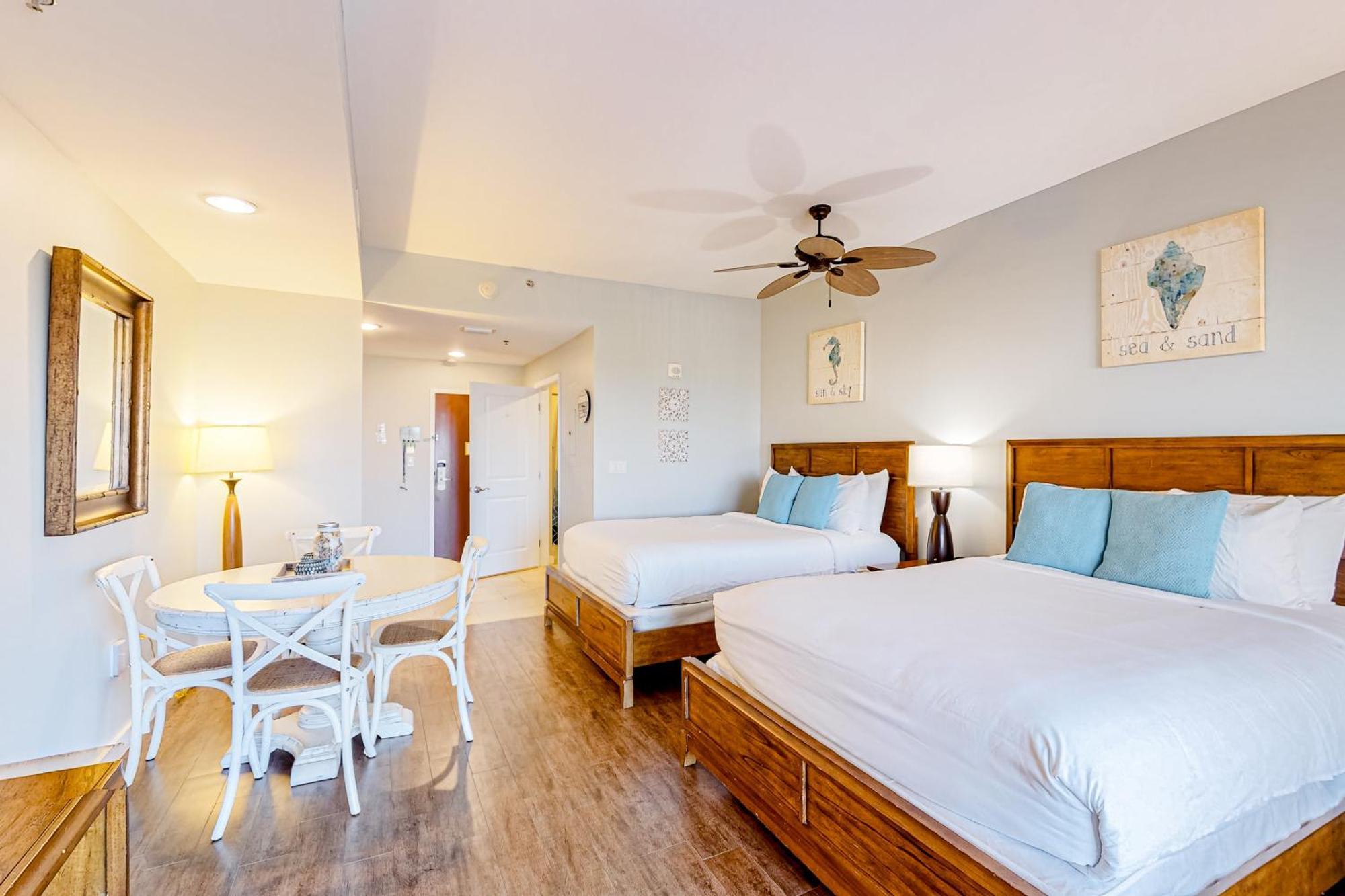 Luau Condos V デスティン 部屋 写真