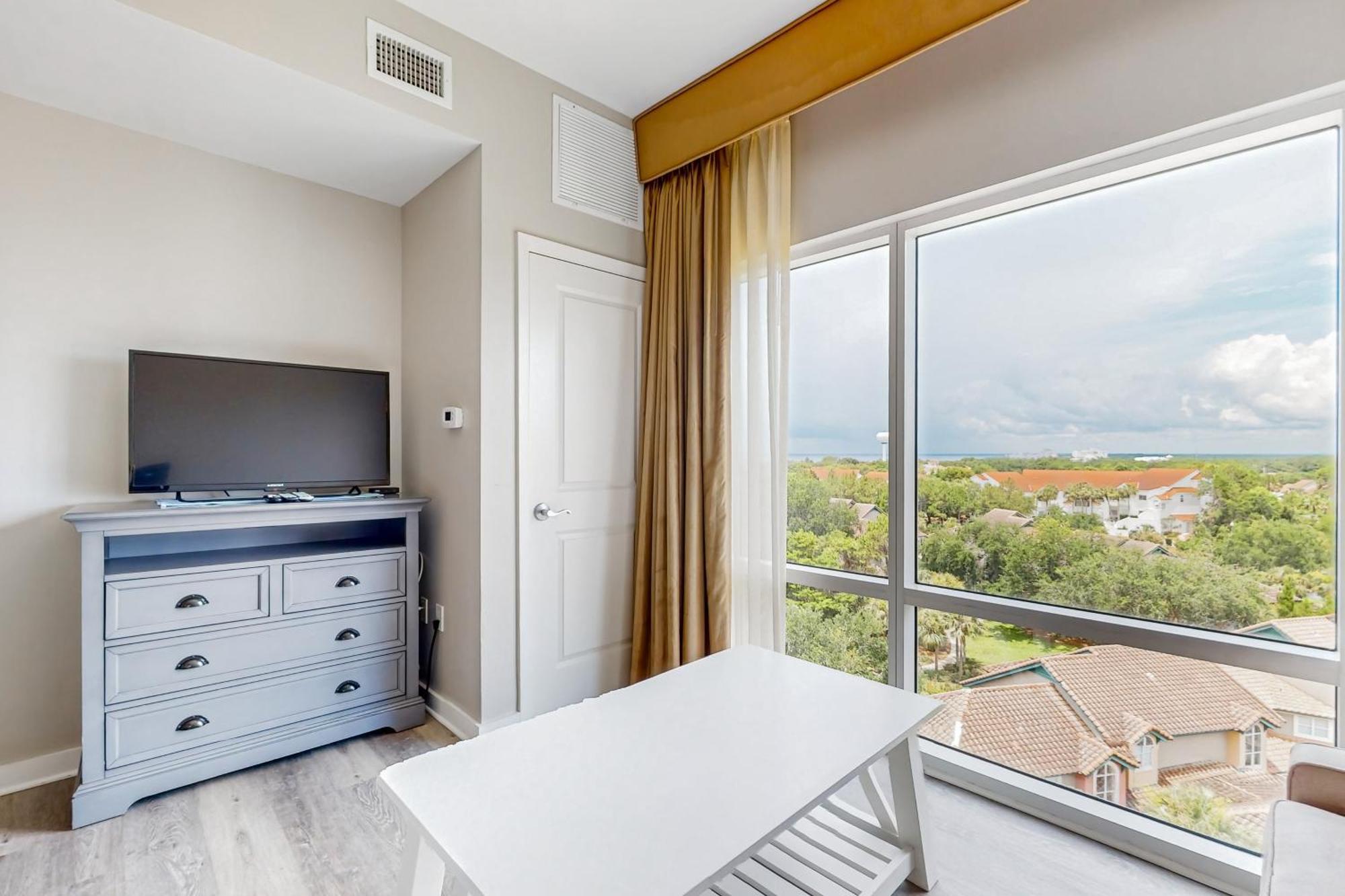 Luau Condos V デスティン 部屋 写真