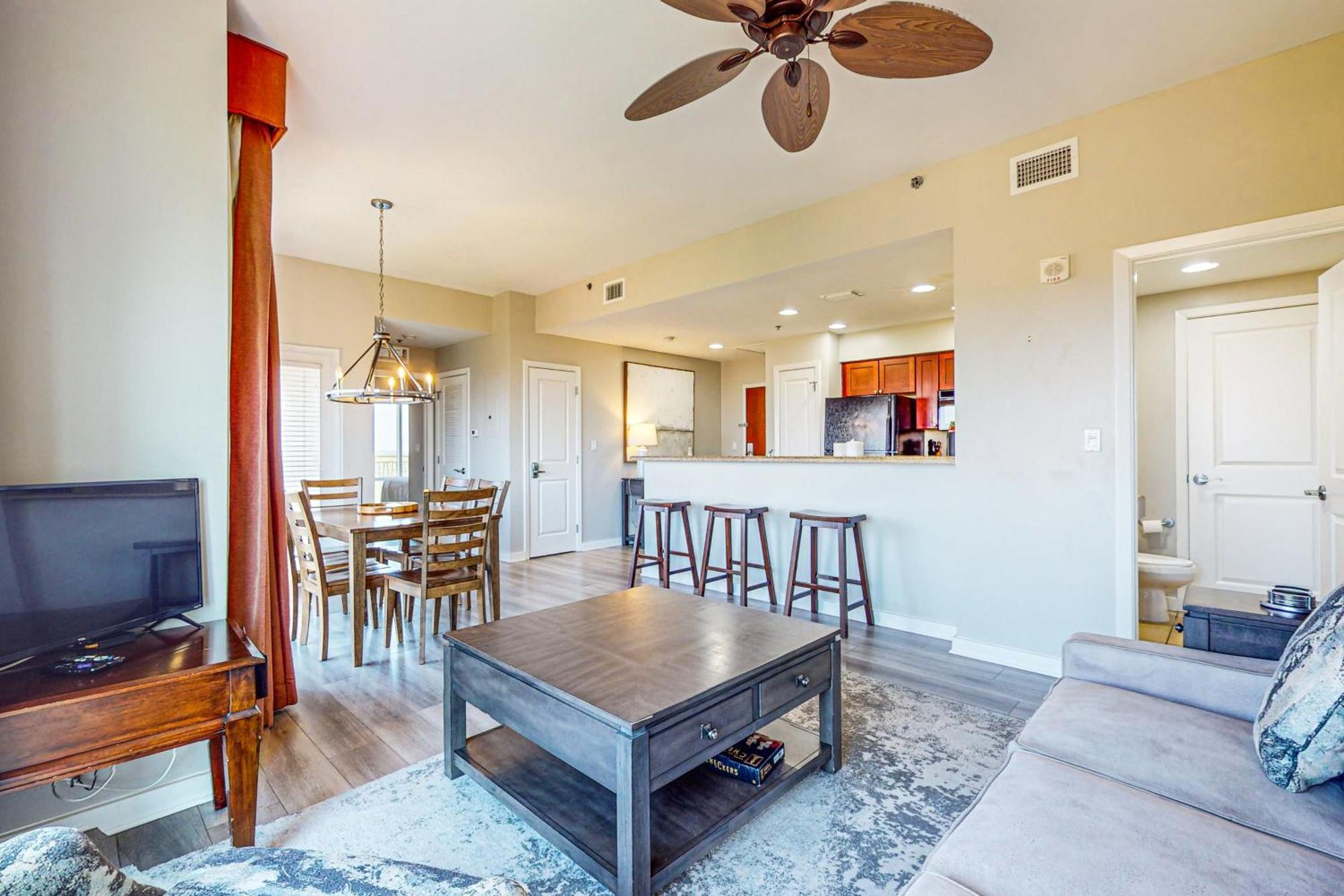 Luau Condos V デスティン 部屋 写真