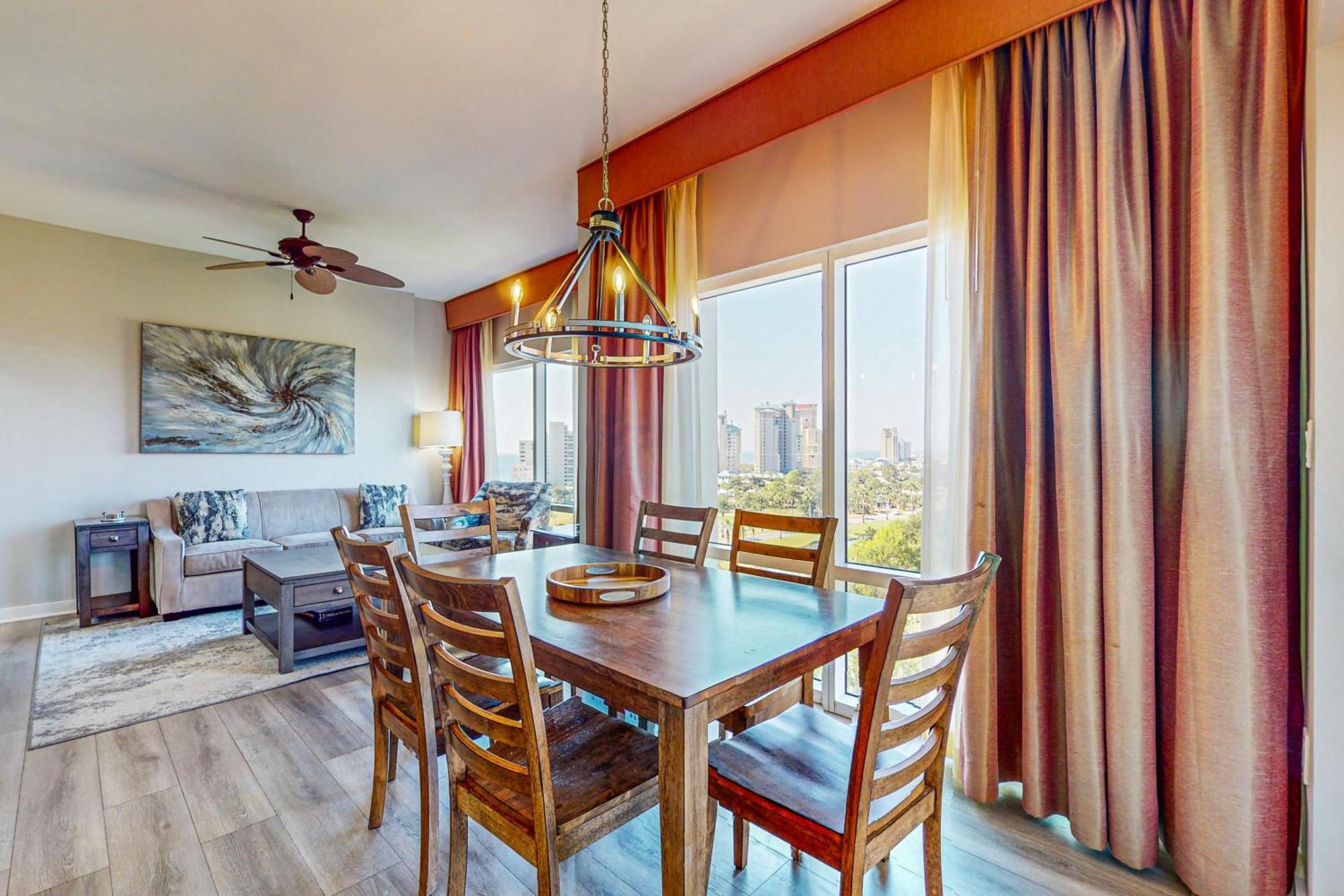 Luau Condos V デスティン 部屋 写真