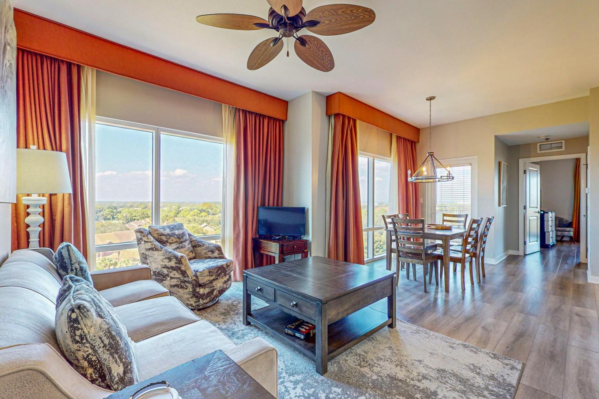 Luau Condos V デスティン 部屋 写真